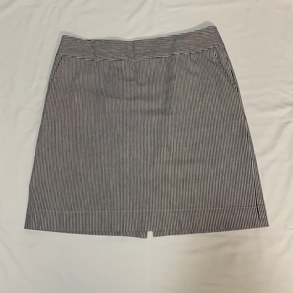 Talbots Cotton Skirt Striped Size 12P Grey and White Stripes